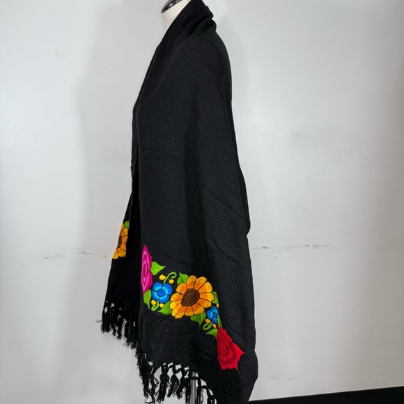 Floral Embroidered Black Sweater - Picture 7 of 9